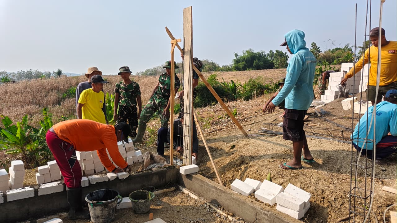 Percepatan Pembangunan Tandon Air Bersih di Dusun Bakon pada TMMD 129