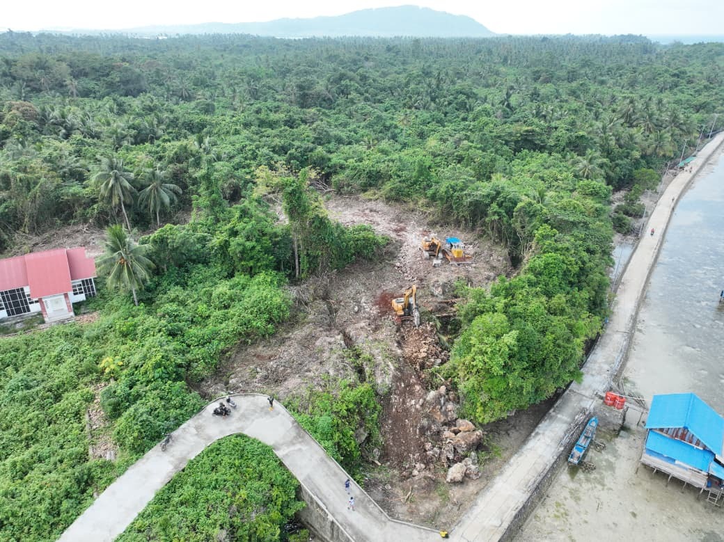 Jalan TMMD Ke-129 Kodim 1311/Morowali Membuka Akses di Kepulauan Umbele